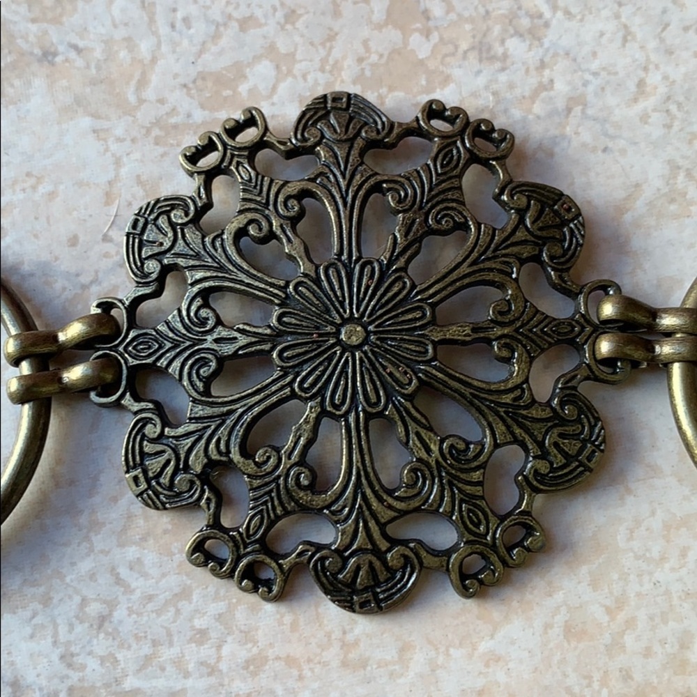 Retro Chain Statement Belt - Picture 5 of 5